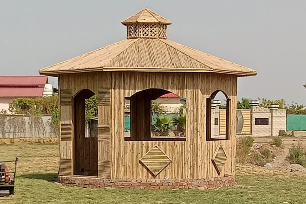 bamboo Garden shed